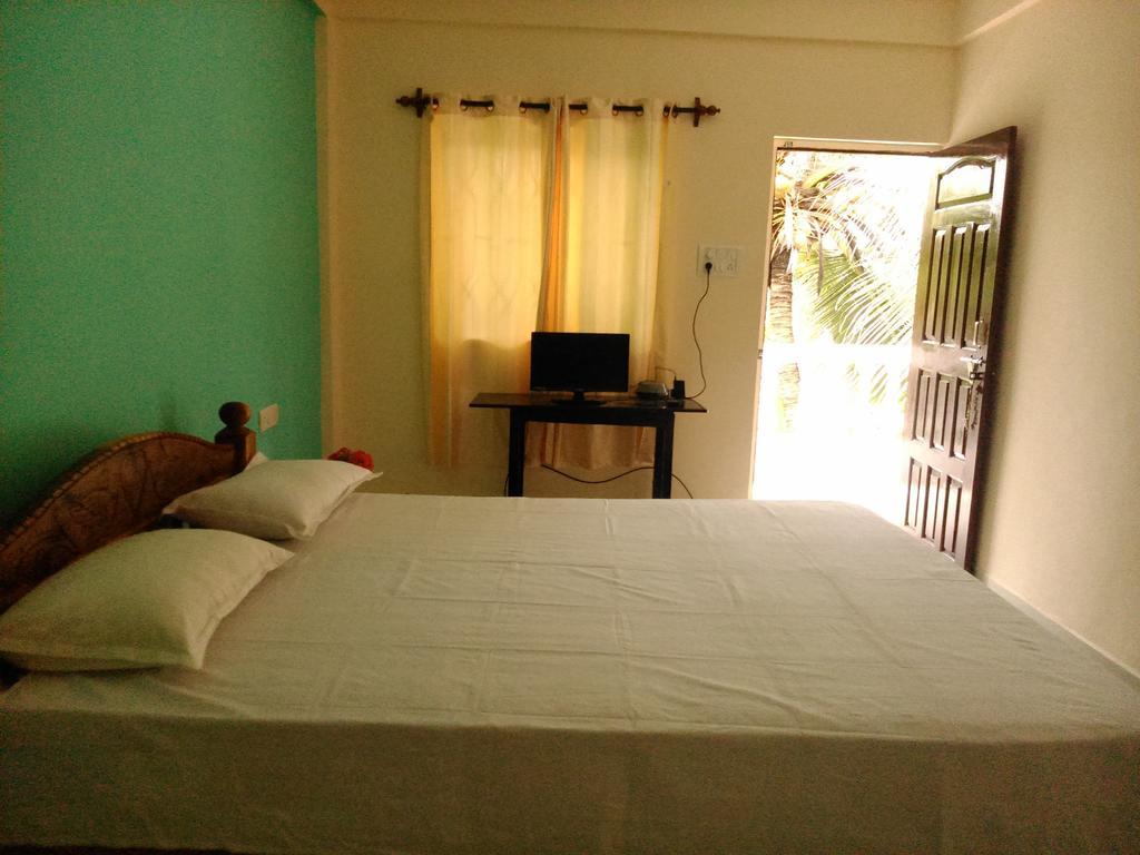 La Blanche Guest House Calangute Ngoại thất bức ảnh
