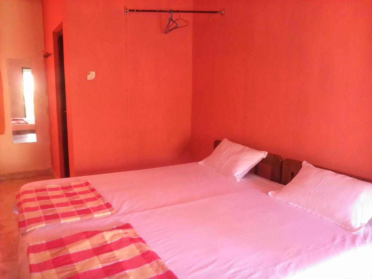 La Blanche Guest House Calangute Phòng bức ảnh