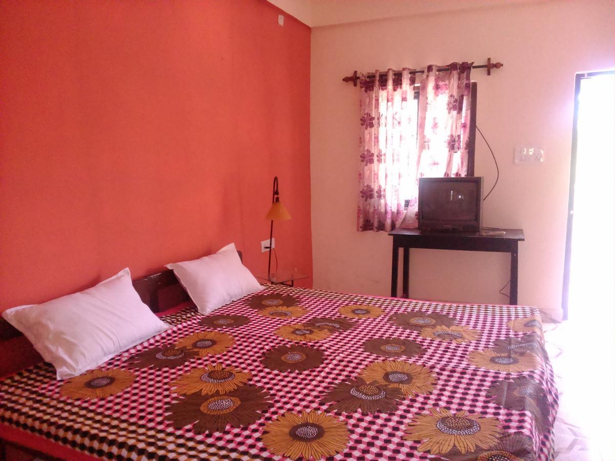 La Blanche Guest House Calangute Phòng bức ảnh